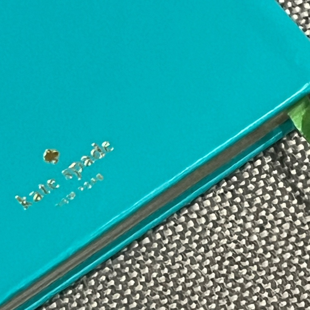 Kate Spade ♠️ “It’s what’s inside that counts” Notebook Journal - Picture 5 of 6